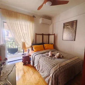 private-room-in-a-residence-flat.hotels-of-thessaloniki.com/